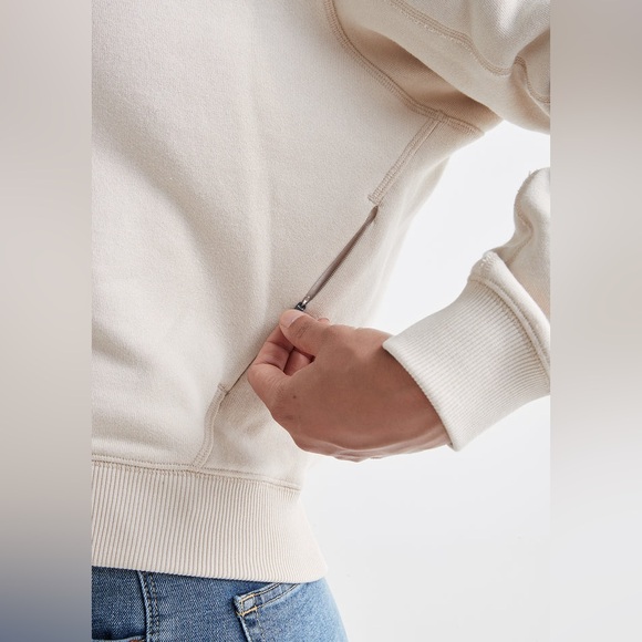 Duer crewneck - size large - Picture 3 of 8